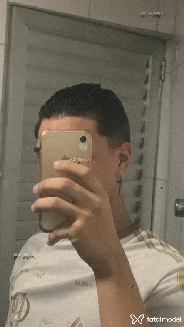 Acompanhante homem com cabelo castanho de olhos castanhos em Rio de Janeiro - Nicolas Oscas