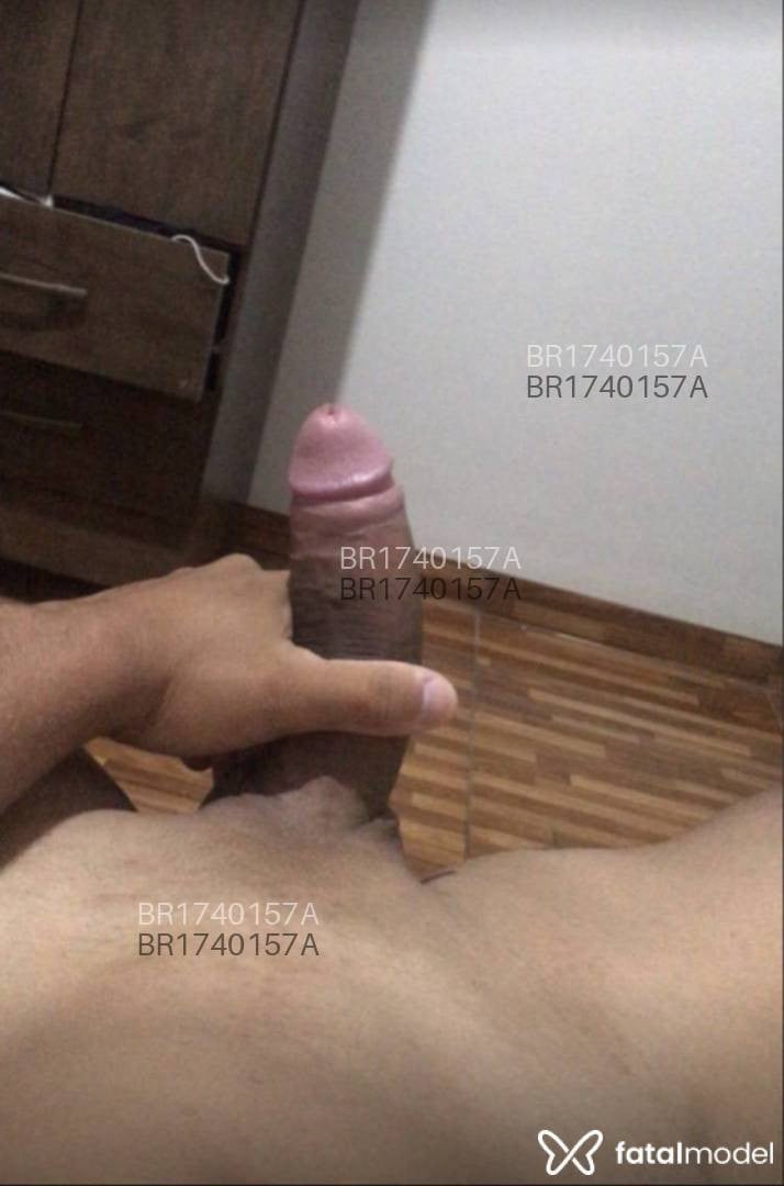 Acompanhante homem morena (o) de olhos castanhos em Porto Velho - Maicon