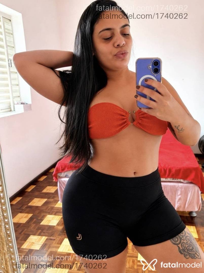 Acompanhante mulher morena (o) de olhos castanhos - Anny lopes