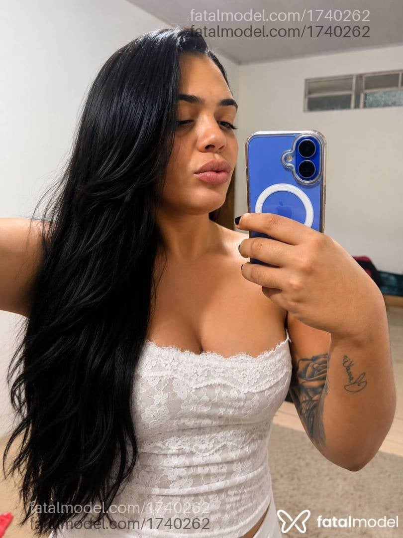 Acompanhante mulher morena (o) de olhos castanhos - Anny lopes