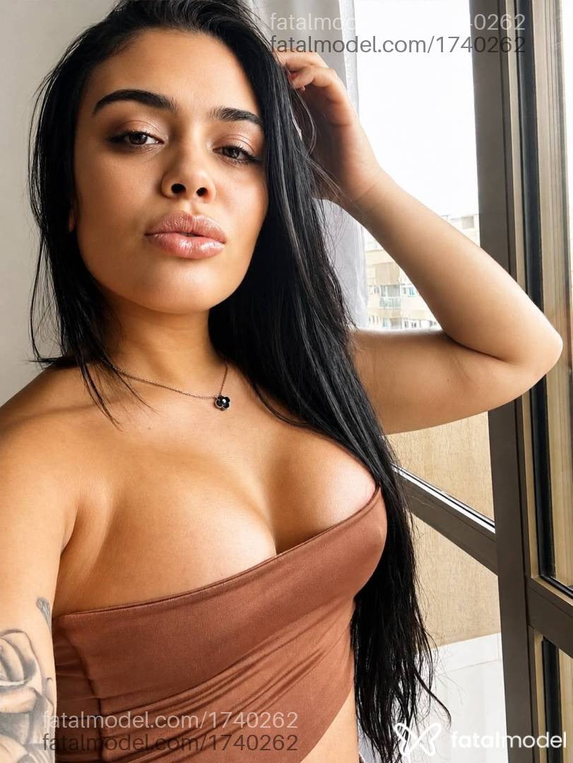 Acompanhante mulher morena (o) de olhos castanhos - Anny lopes