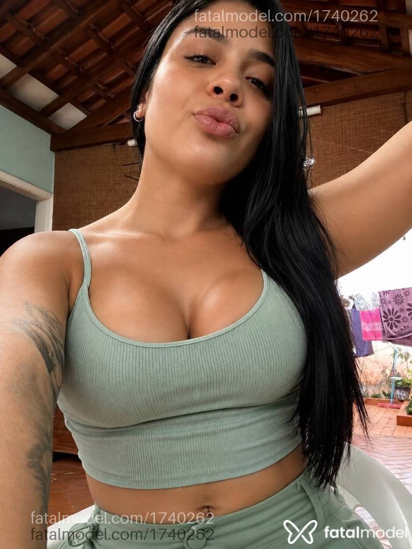 Acompanhante mulher morena (o) de olhos castanhos - Anny lopes