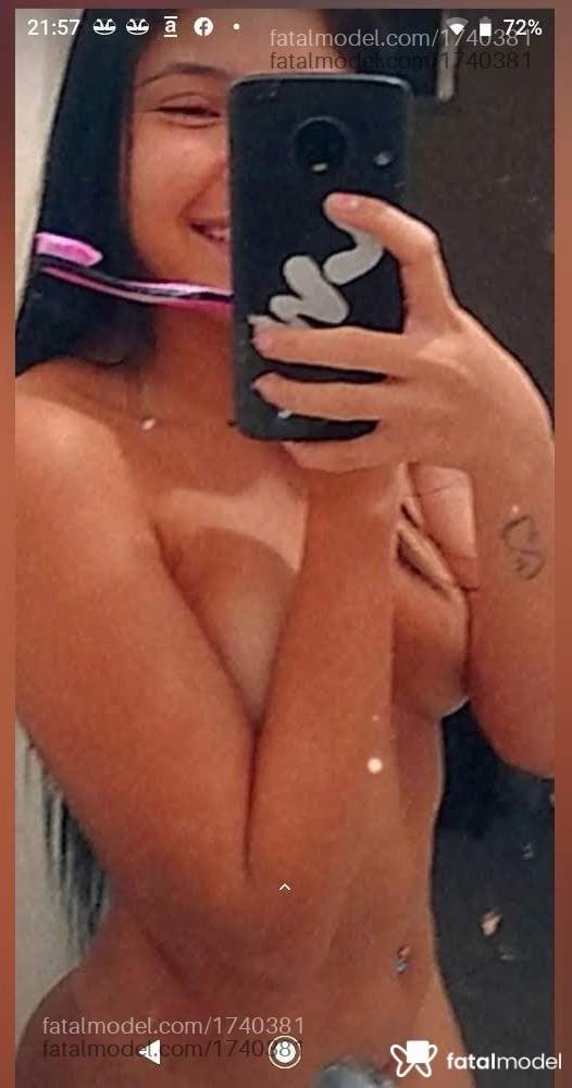 Acompanhante mulher com cabelo castanho de olhos castanhos em Araguari - Kelli