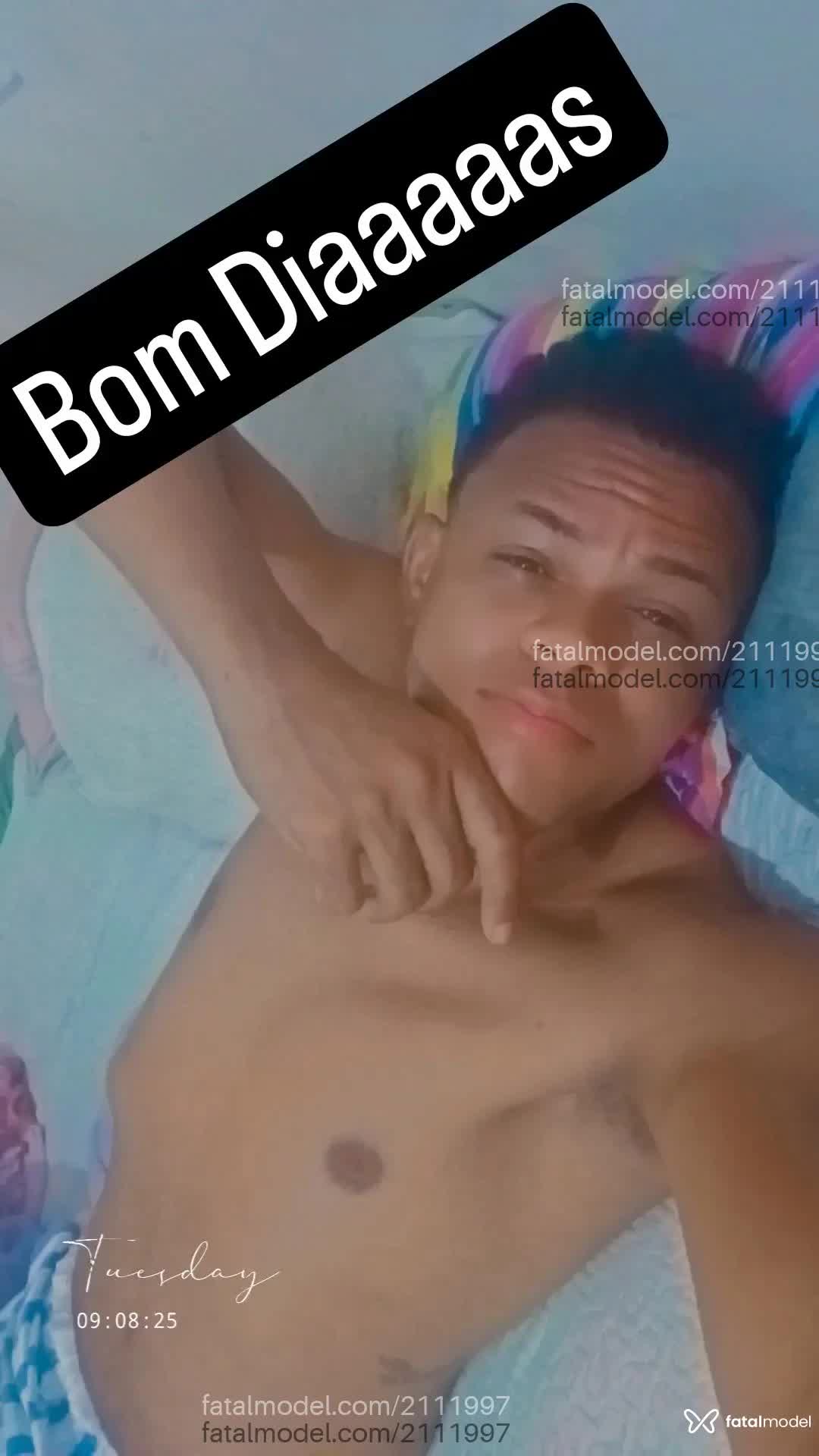 Acompanhante homem morena (o) de olhos castanhos em Recife - Marcone