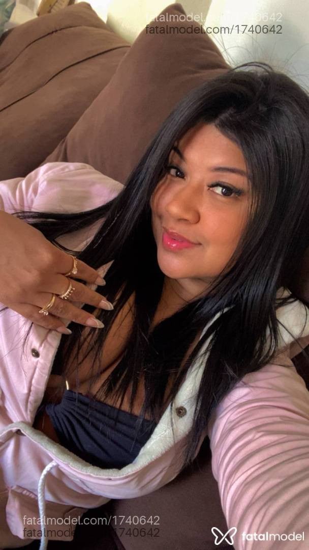 Acompanhante mulher morena (o) de olhos pretos - Amanda
