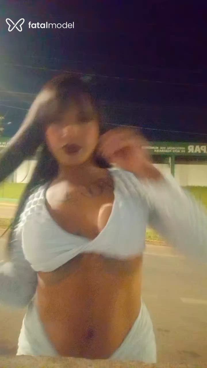 Acompanhante mulher trans morena (o) de olhos pretos - Ryhanna Lins
