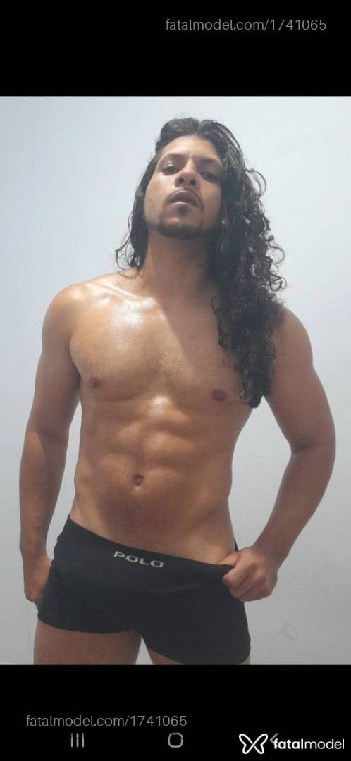 Acompanhante homem morena (o) de olhos castanhos - Kastiell