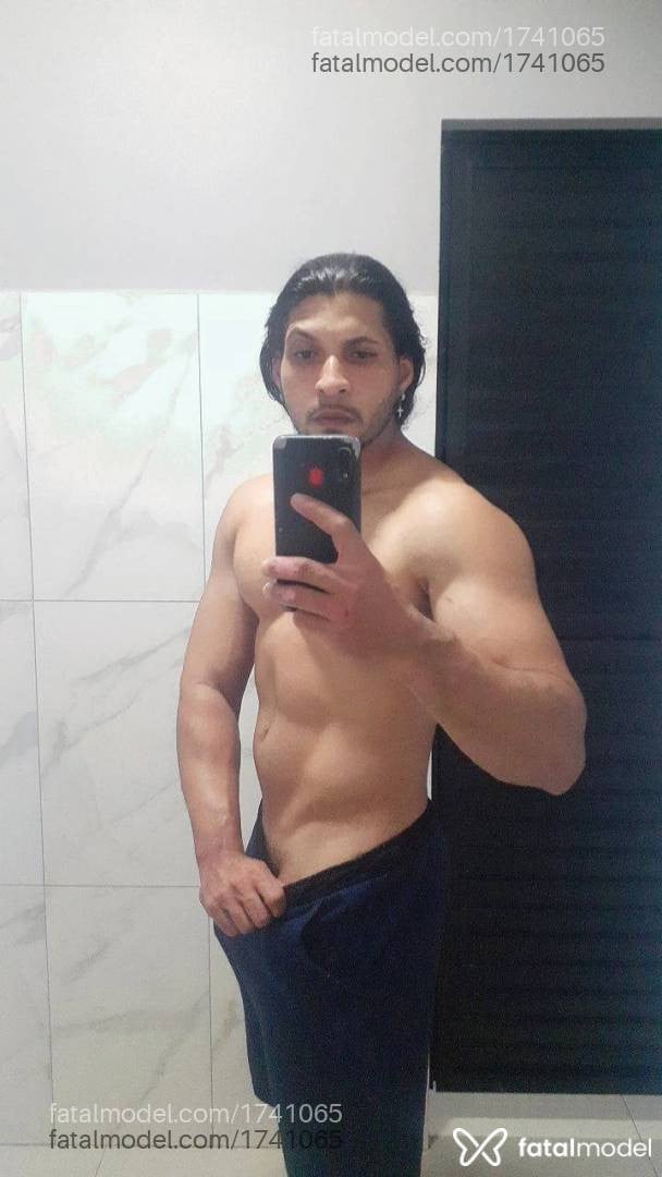 Acompanhante homem morena (o) de olhos castanhos - Kastiell