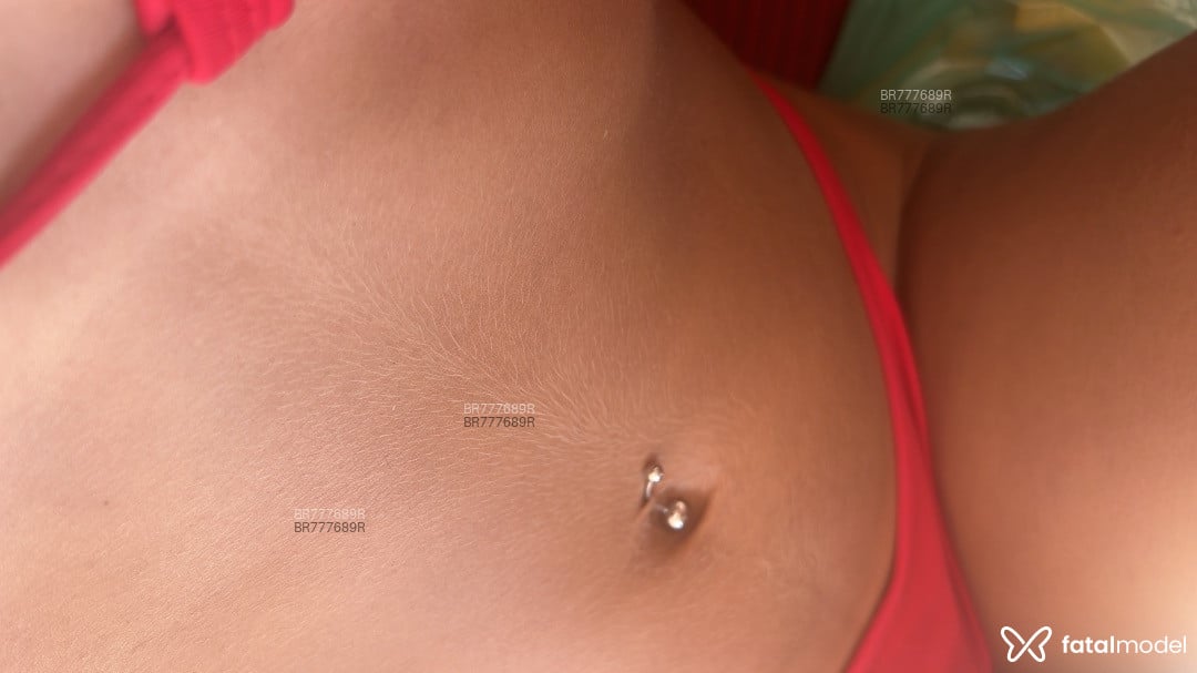 Acompanhante mulher loira (o) de olhos castanhos em Volta Redonda - Melissa