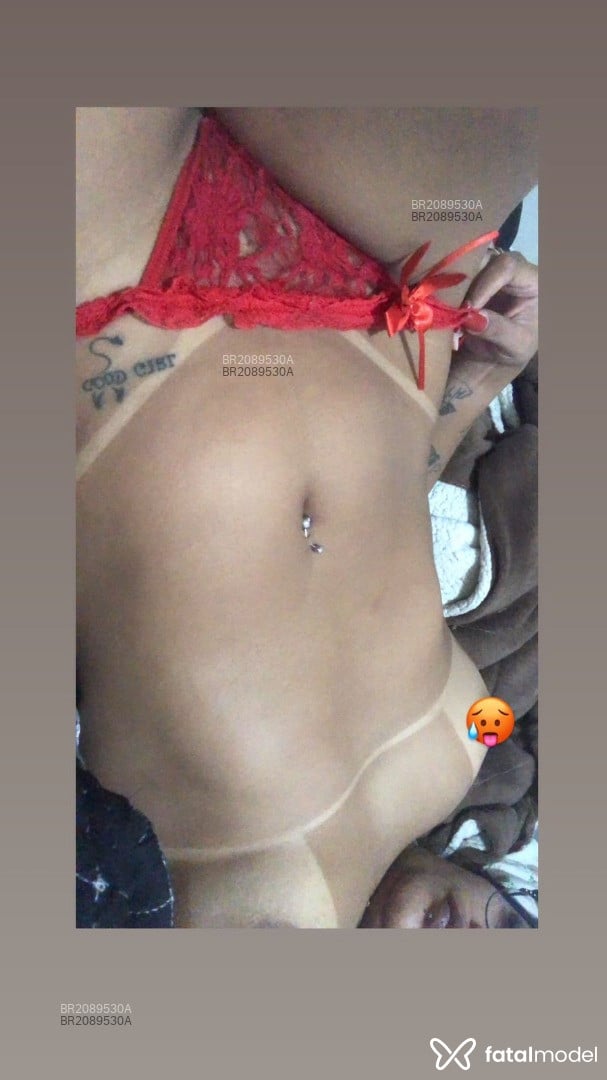 Acompanhante mulher morena (o) de olhos castanhos em Jundiaí Acompanhante mulher morena (o) de olhos castanhos em Jundiaí - Mauany