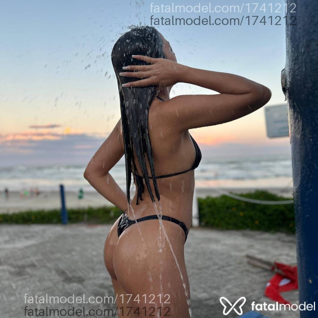 Acompanhante mulher com cabelo castanho de olhos castanhos em Arcos Acompanhante mulher com cabelo castanho de olhos castanhos em Arcos - Julie Cardoso
