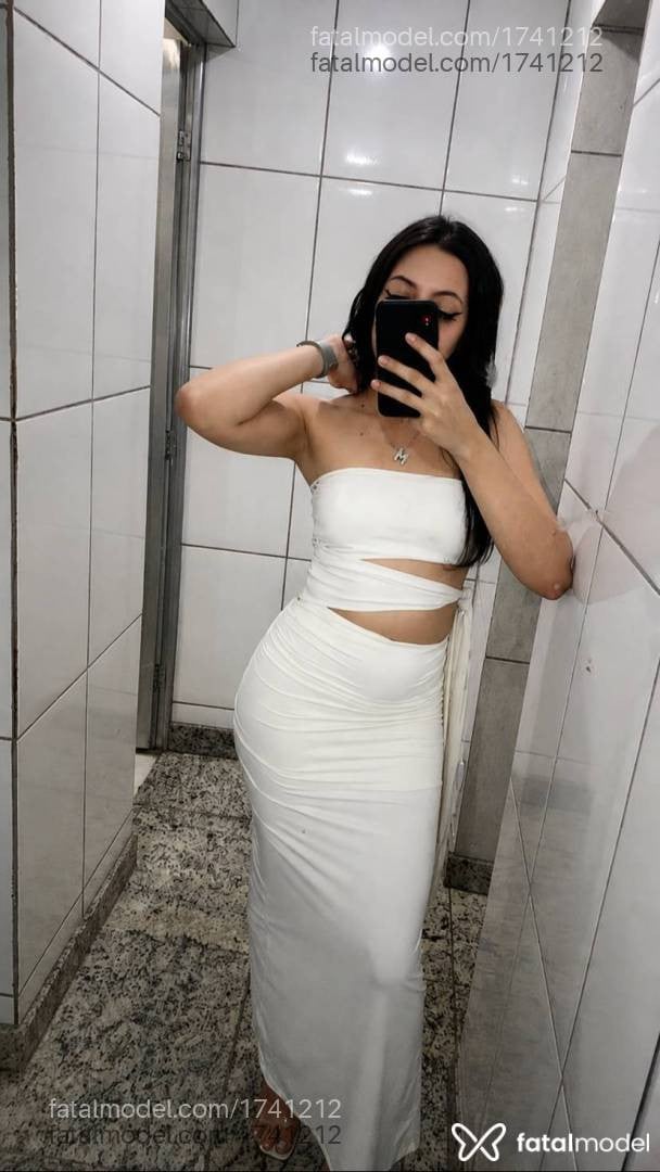Acompanhante mulher com cabelo castanho de olhos castanhos em Arcos - Julie Cardoso