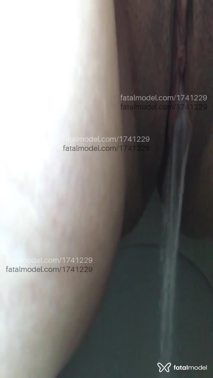 Acompanhante mulher morena (o) de olhos mel em Virtual - Cristal