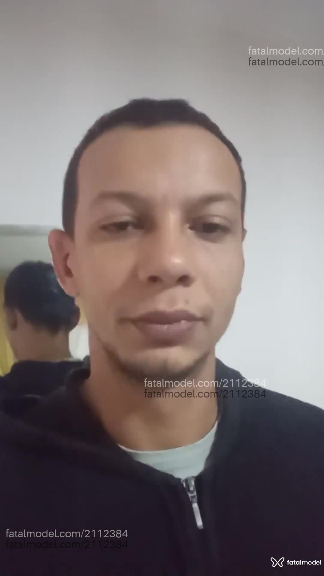Acompanhante homem com cabelo castanho de olhos castanhos em Virtual - Paulo