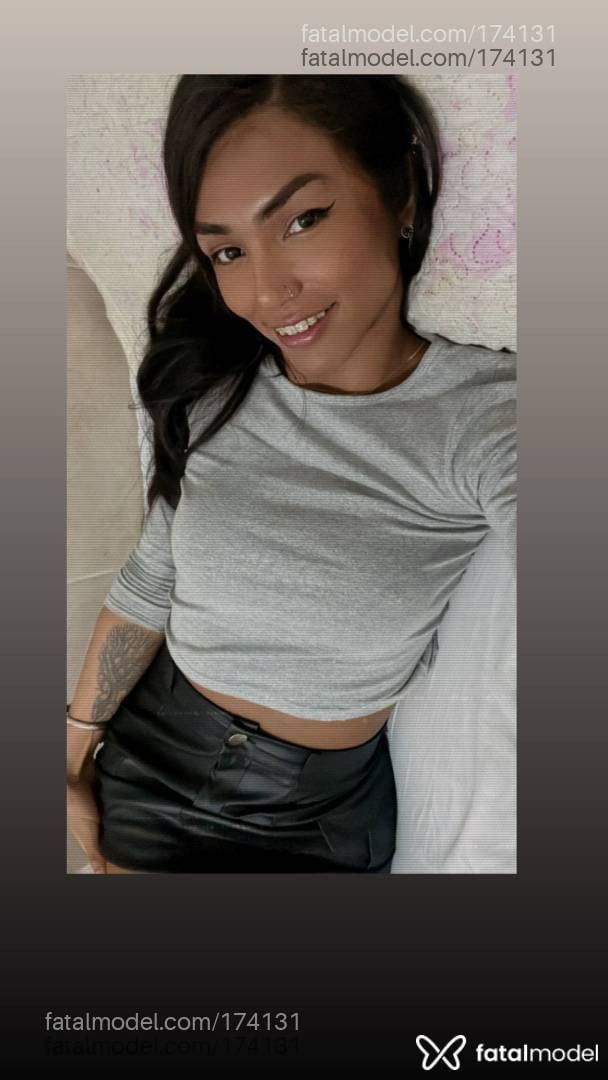 Acompanhante mulher trans com cabelo castanho de olhos pretos em Florianópolis - Ju cunhã