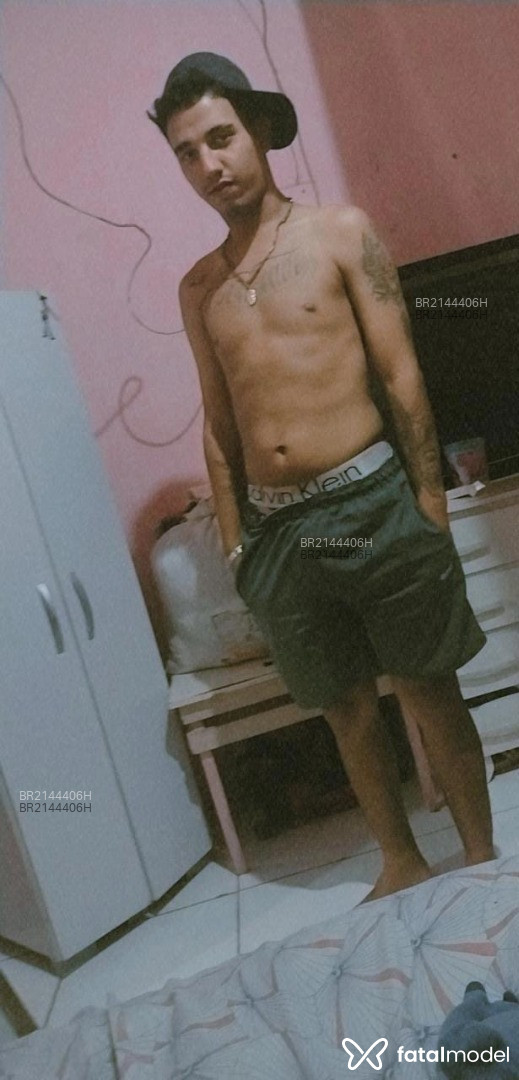 Acompanhante homem morena (o) de olhos castanhos em Virtual Acompanhante homem morena (o) de olhos castanhos em Virtual - Kaellzin