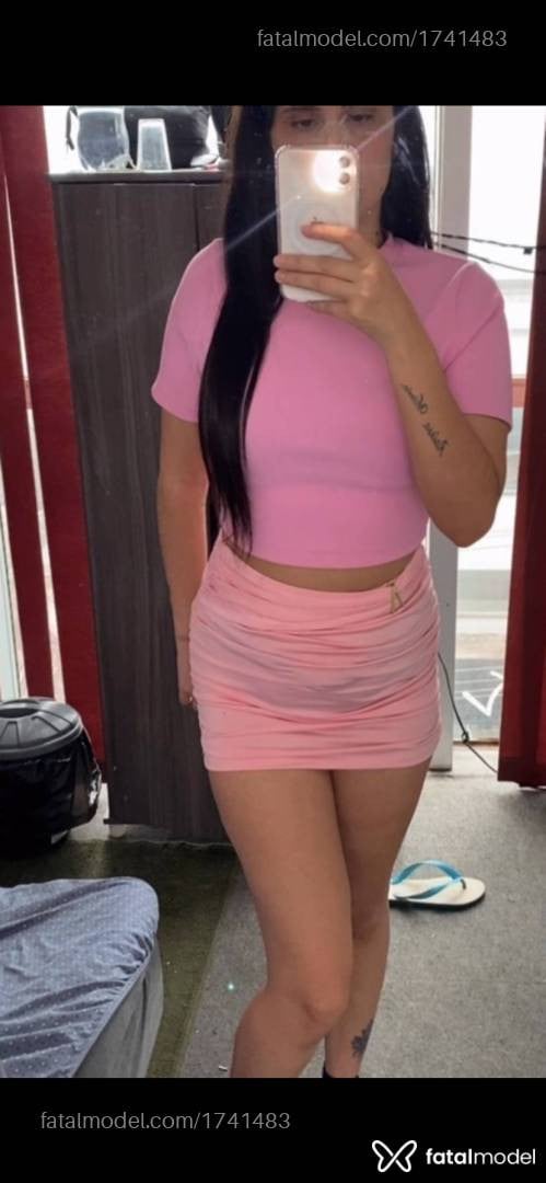 Acompanhante mulher com cabelo castanho de olhos castanhos - Bruna