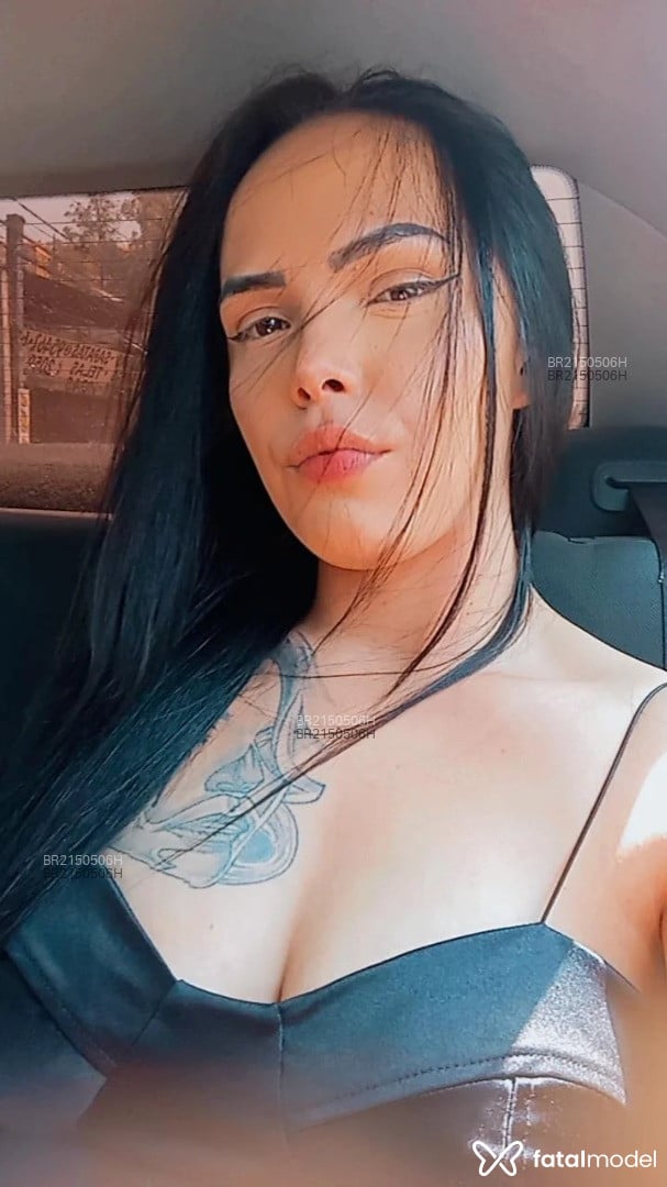 Acompanhante mulher com cabelo castanho de olhos castanhos em São Paulo - Viviih