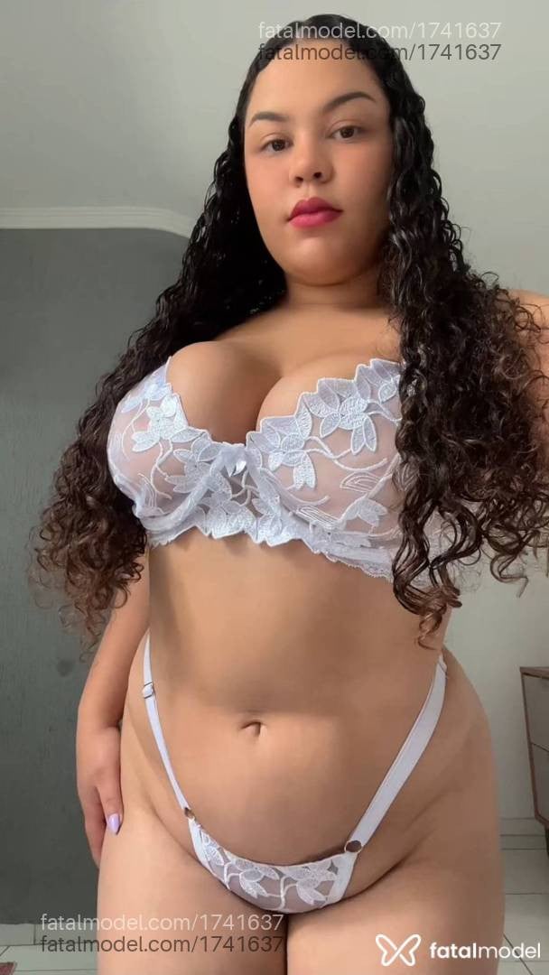 Acompanhante mulher com cabelo castanho de olhos castanhos em Ouro Branco - Bruna Gabrielle
