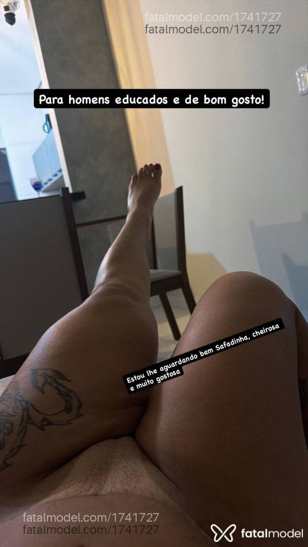 Acompanhante mulher morena (o) de olhos castanhos - Rubi Peres