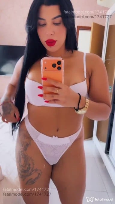 Acompanhante mulher morena (o) de olhos castanhos em Serra Talhada - Rubi Peres