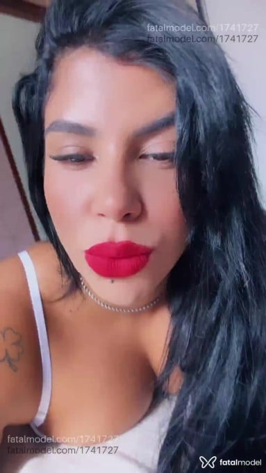 Acompanhante mulher morena (o) de olhos castanhos em Serra Talhada - Rubi Peres