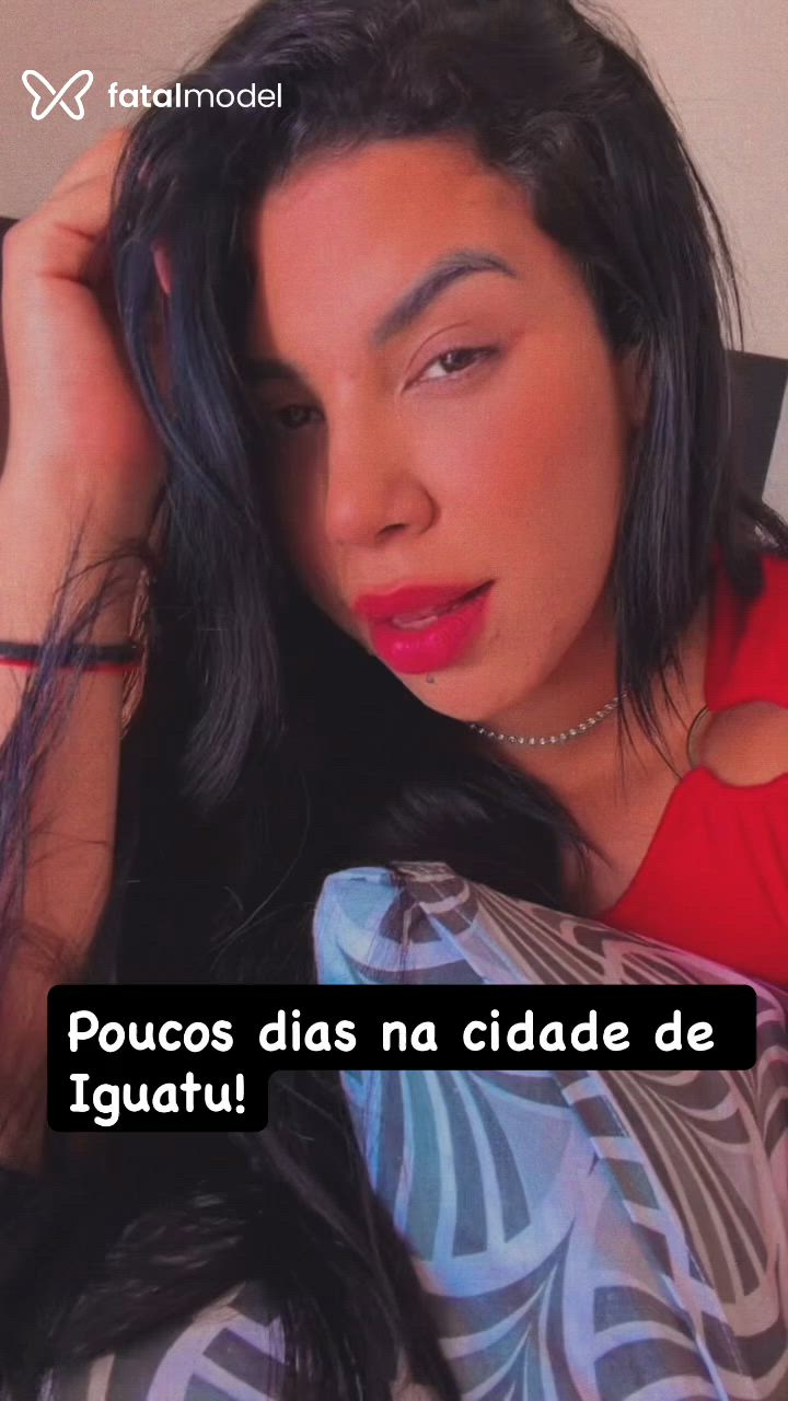 Acompanhante mulher morena (o) de olhos castanhos - Rubi Peres