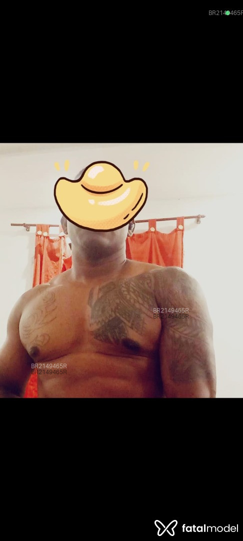 Acompanhante homem morena (o) de olhos pretos - Rhuam Acompanhante homem morena (o) de olhos pretos - Rhuam