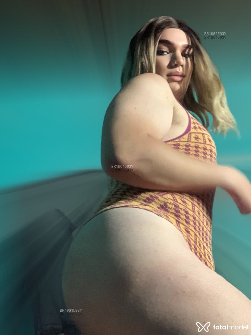 Acompanhante mulher trans morena (o) de olhos mel em Goiatuba - Matheuzin