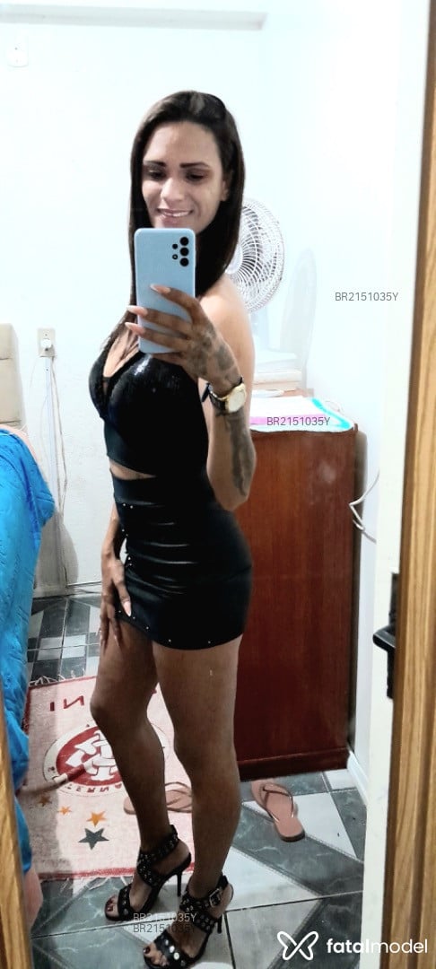 Acompanhante mulher com cabelo castanho de olhos castanhos em Porto Alegre - Vanessa