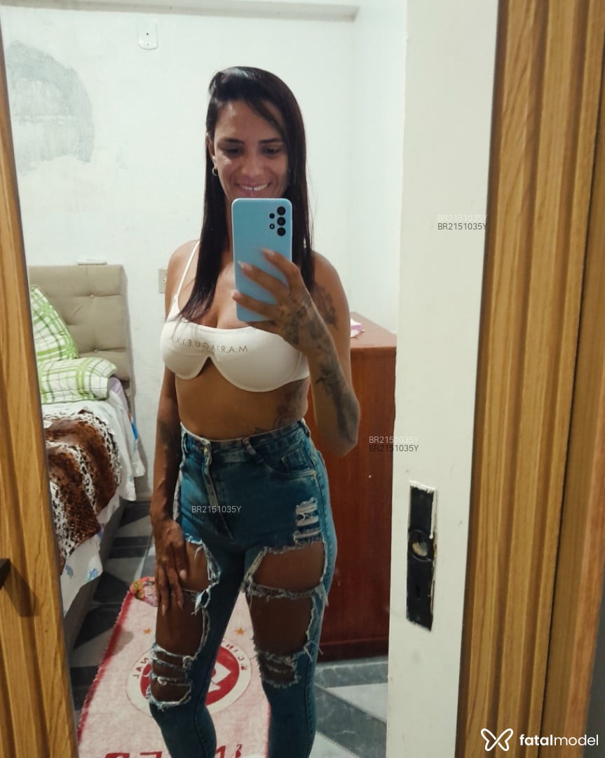 Acompanhante mulher com cabelo castanho de olhos castanhos em Porto Alegre - Vanessa