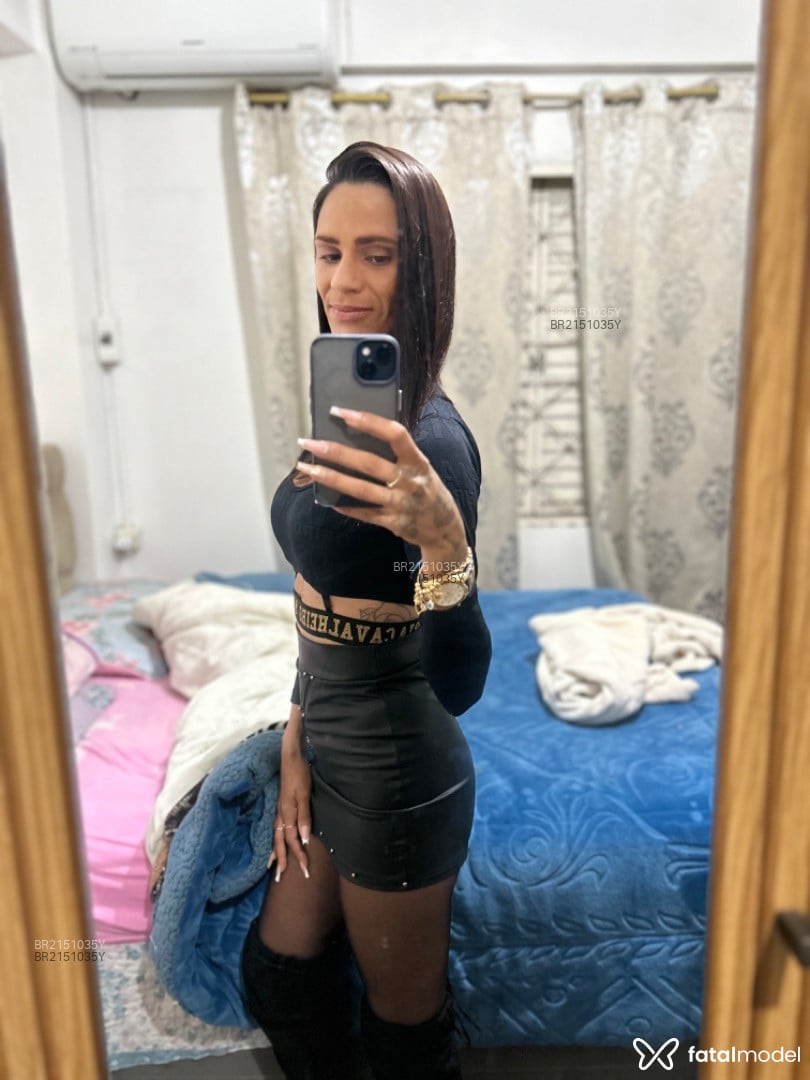 Acompanhante mulher com cabelo castanho de olhos castanhos em Porto Alegre - Vanessa