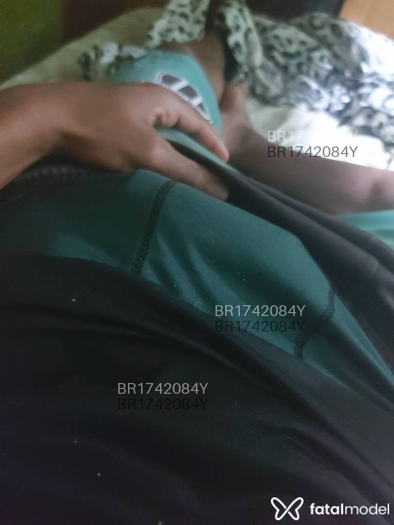 Acompanhante homem morena (o) de olhos pretos - Moreninho