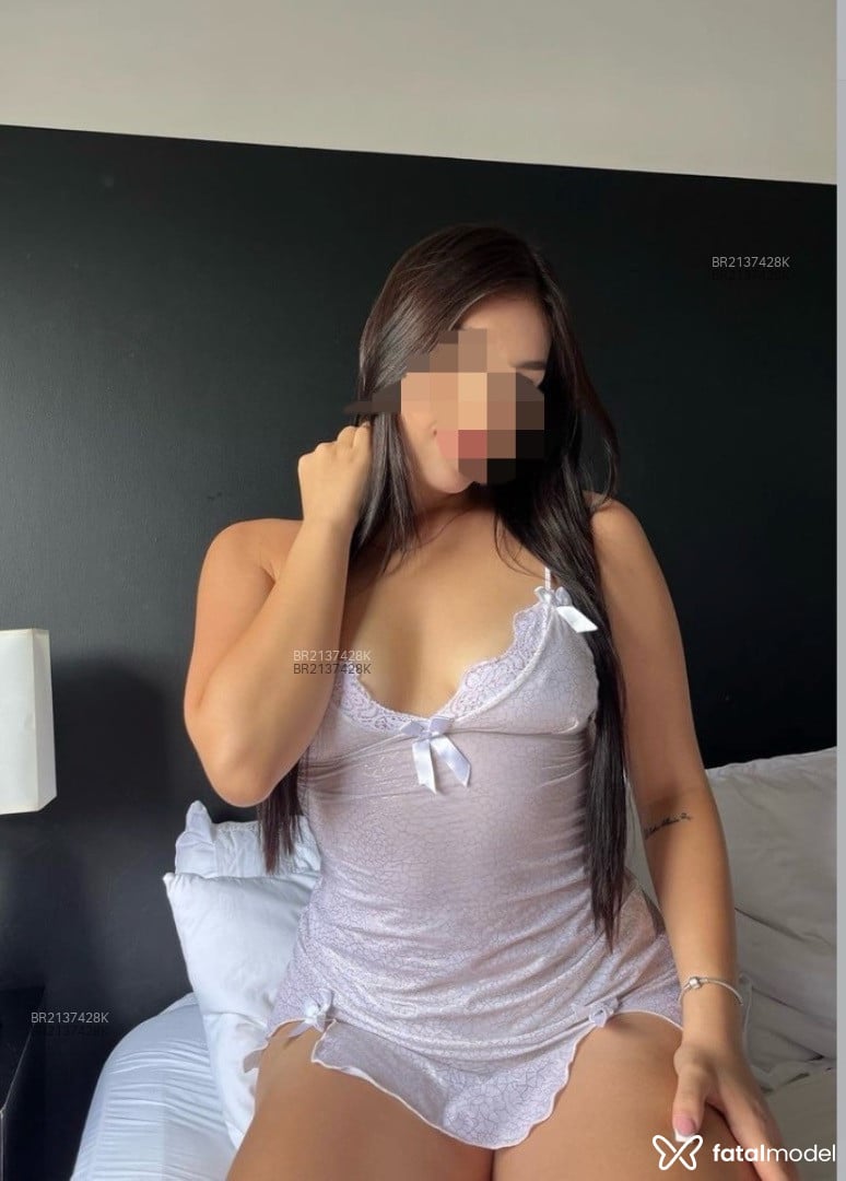 Acompanhante mulher loira (o) de olhos castanhos em Vitória da Conquista - Ananda