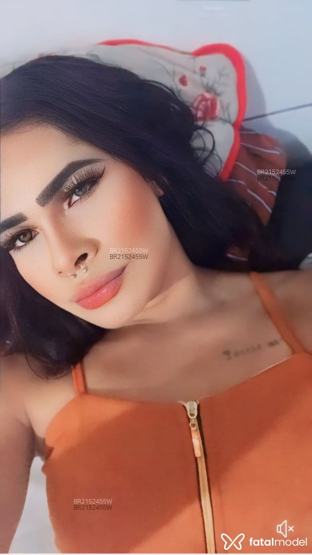 Acompanhante mulher trans morena (o) de olhos pretos - Stefany Bertolucci Acompanhante mulher trans morena (o) de olhos pretos - Stefany Bertolucci
