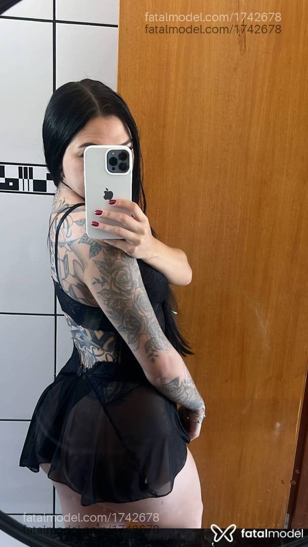 Acompanhante mulher morena (o) de olhos mel - Melissa