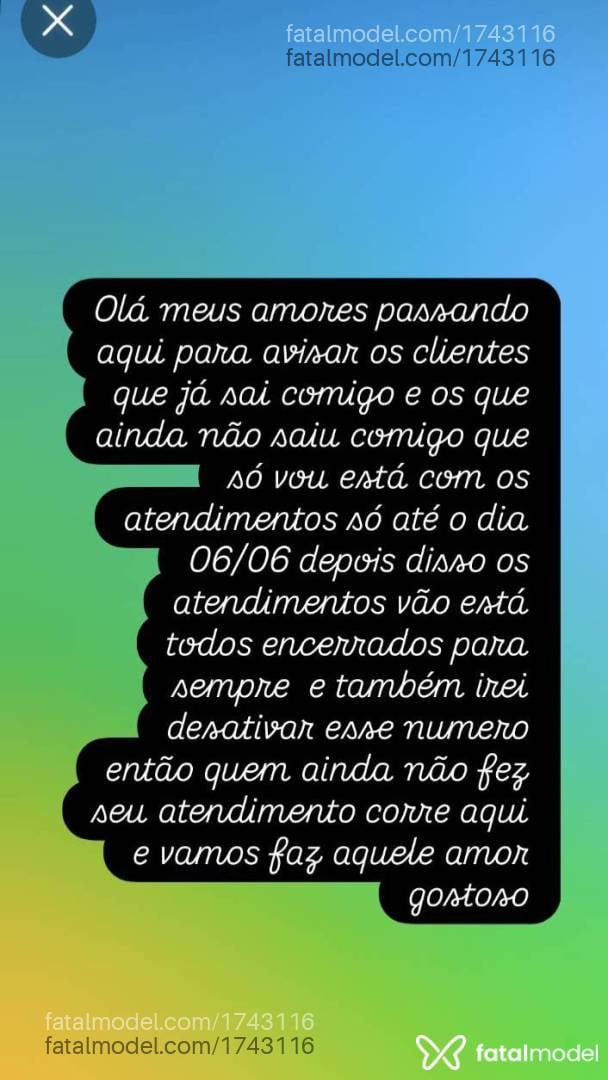 Acompanhante mulher trans com cabelo castanho de olhos castanhos em Palmas - Kallyoliver