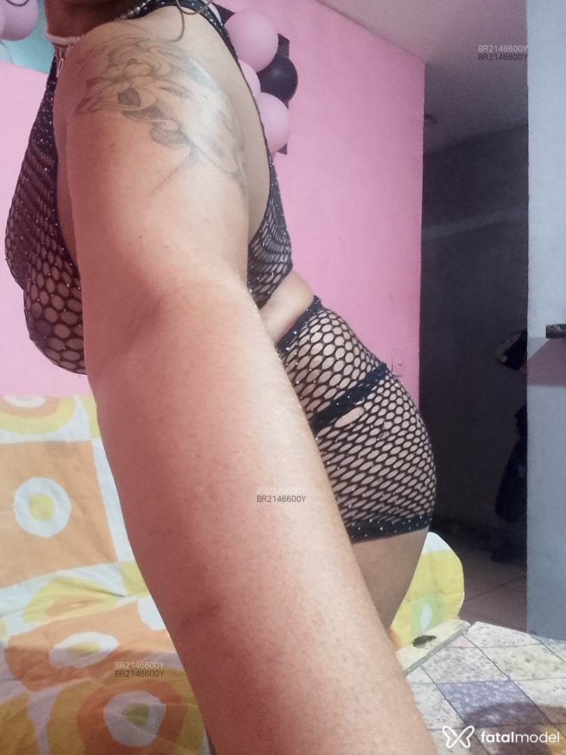 Acompanhante mulher com cabelo castanho de olhos pretos em Teresópolis - Layne
