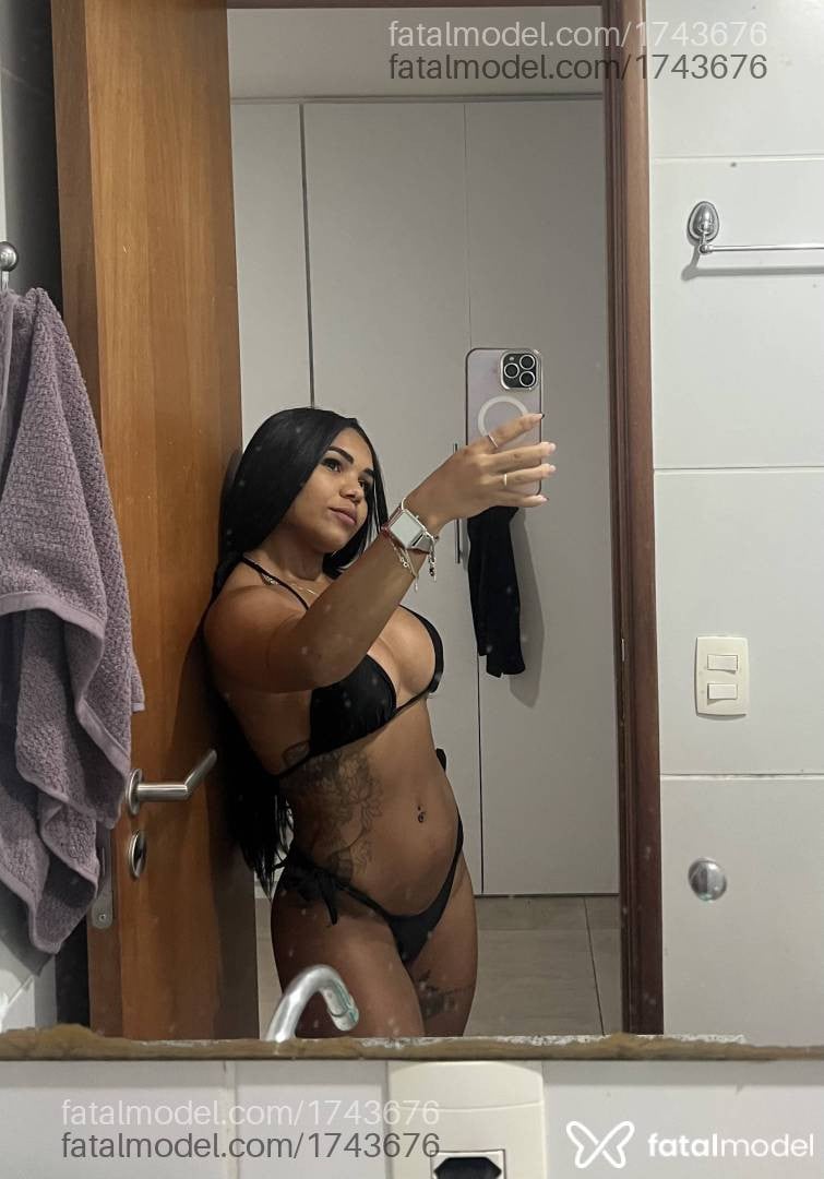 Acompanhante mulher morena (o) de olhos castanhos - Natália Menezes