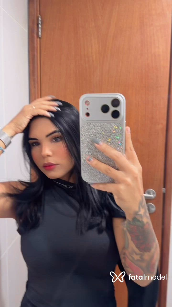Acompanhante mulher morena (o) de olhos castanhos - Natália Menezes