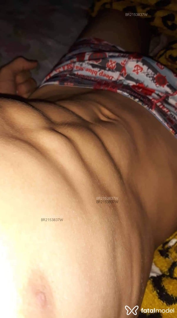 Acompanhante homem morena (o) de olhos castanhos em Goiânia - Arthur Leal