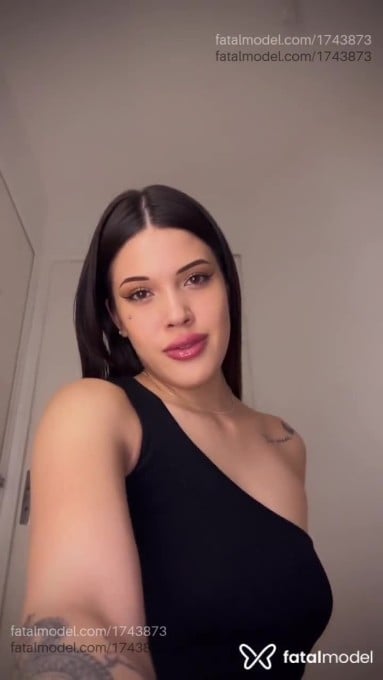 Acompanhante mulher morena (o) de olhos castanhos em Curitiba - Maitê Tavares