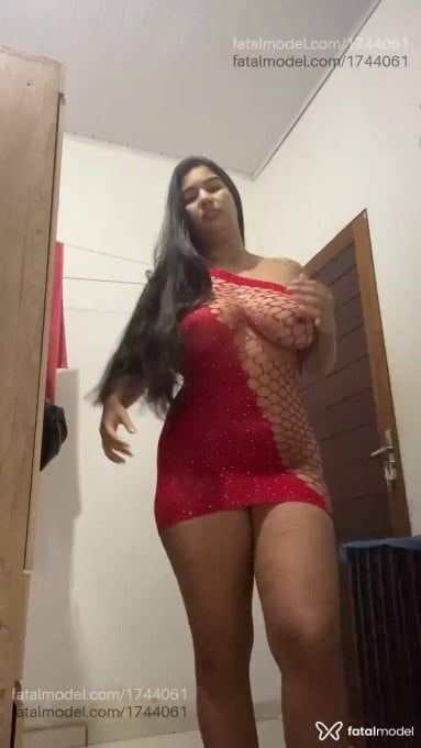 Acompanhante mulher com cabelo castanho de olhos castanhos em Novo Progresso - Camila Rapunze
