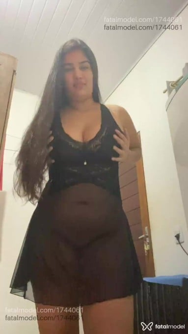 Acompanhante mulher com cabelo castanho de olhos castanhos em Novo Progresso - Camila Rapunze