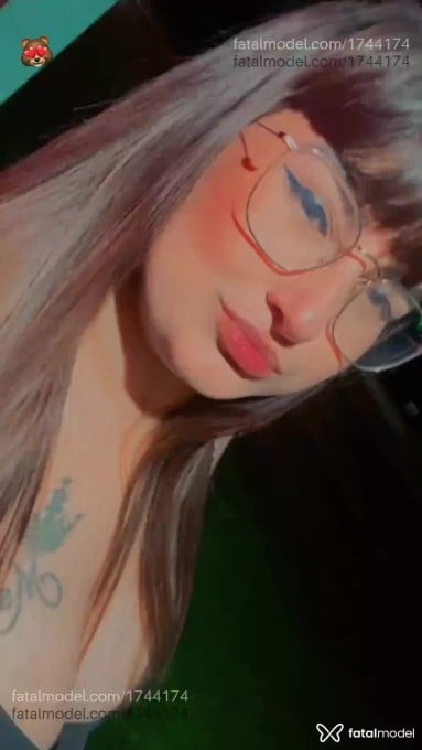 Acompanhante mulher ruiva (o) de olhos castanhos em Canoinhas - Gabriele