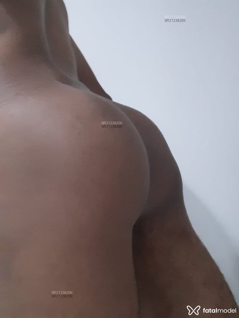 Acompanhante homem morena (o) de olhos castanhos - Junyor Melo Acompanhante homem morena (o) de olhos castanhos - Junyor Melo