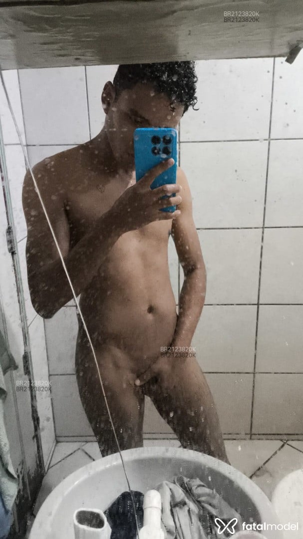 Acompanhante homem morena (o) de olhos castanhos - Junyor Melo Acompanhante homem morena (o) de olhos castanhos - Junyor Melo