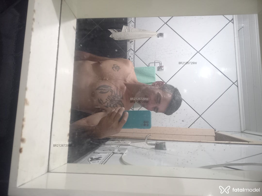 Acompanhante homem morena (o) de olhos castanhos em Gravataí - Edinho