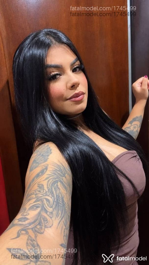 Acompanhante mulher morena (o) de olhos castanhos - Kamilla