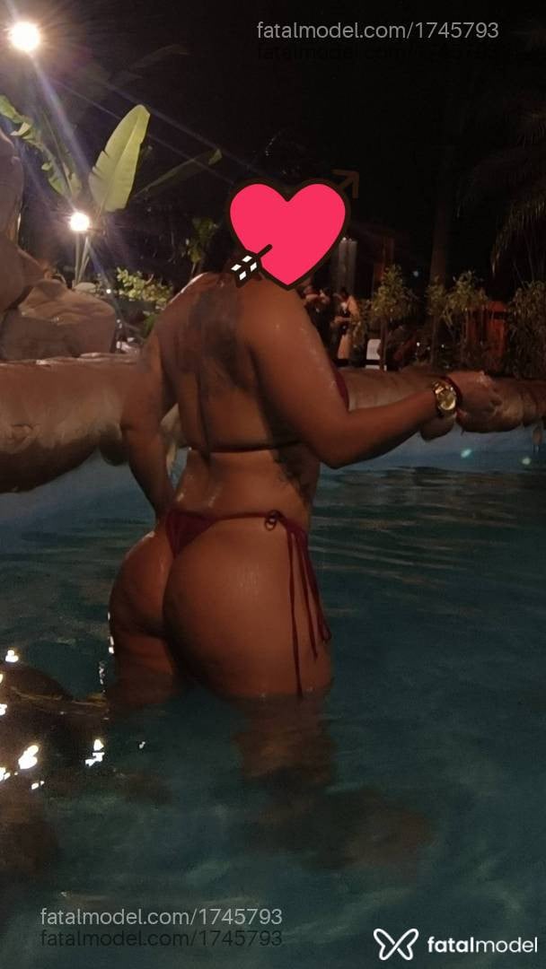 Acompanhante mulher morena (o) de olhos castanhos em Barra do Garças - Verônica